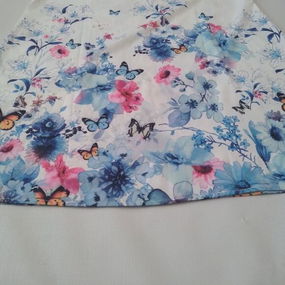 Women's Light Blue Flowers & Butterflies Print Trapezoid Mini Dress Size Medium - Picture 11 of 12